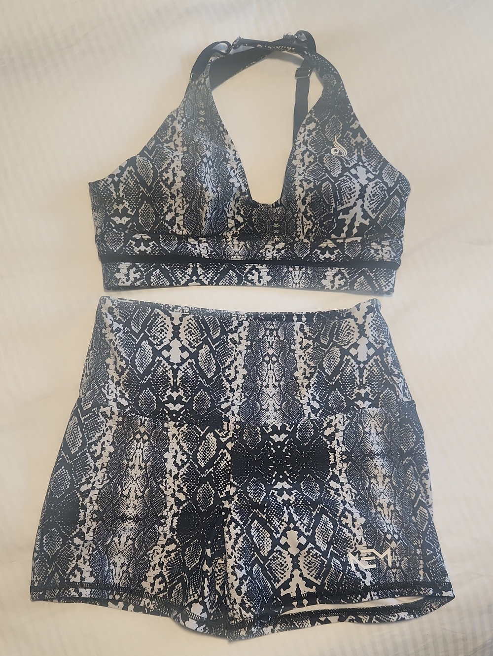 Ryderwear Black & Grey Snake Print Halter Sports Bra Set